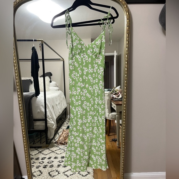Midi Green & Floral dress - Picture 1 of 2
